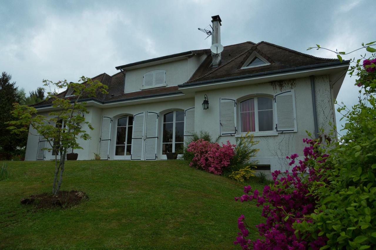 Les Landes Hotel Rilhac-Rancon Екстериор снимка